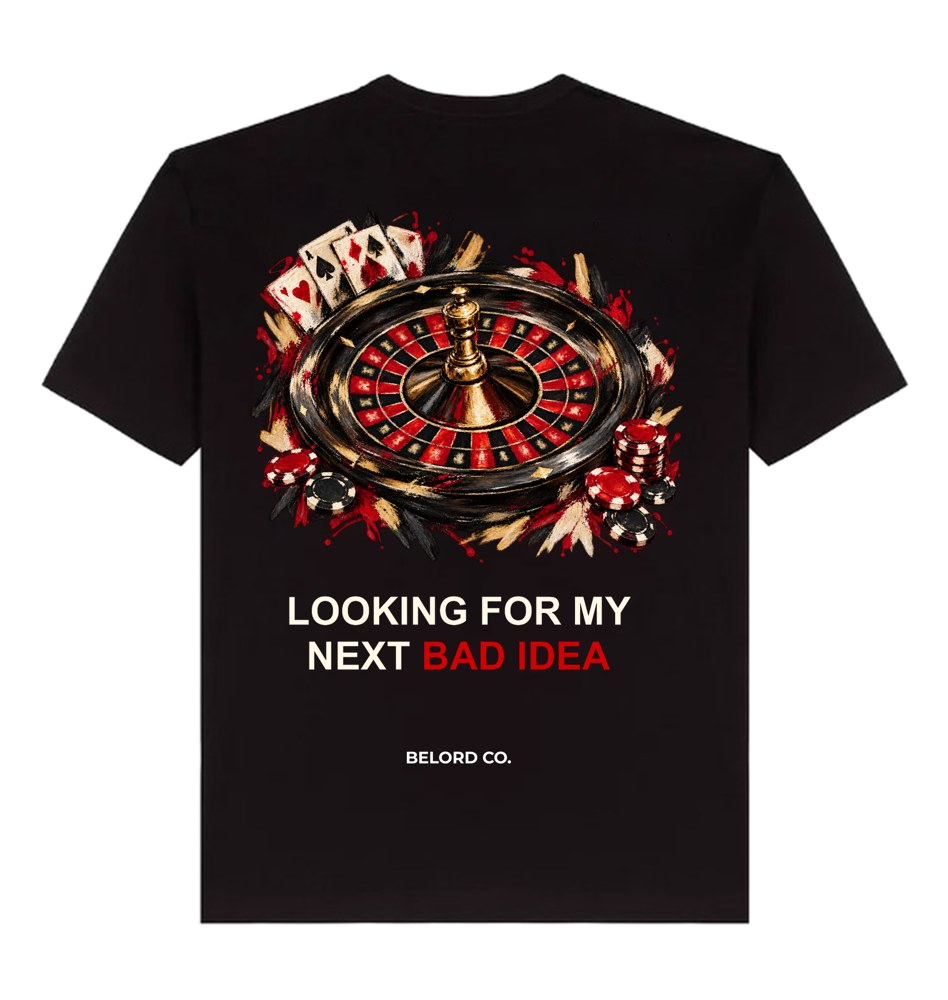 Camiseta Bad Idea preta, costas com a estampa, imagem da peça